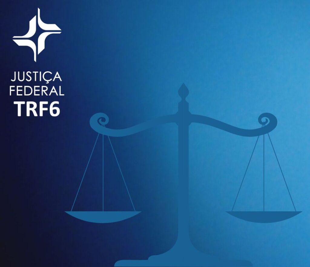 Imagem da balança da Justiça, com fundo azul e a marca do TRF6.